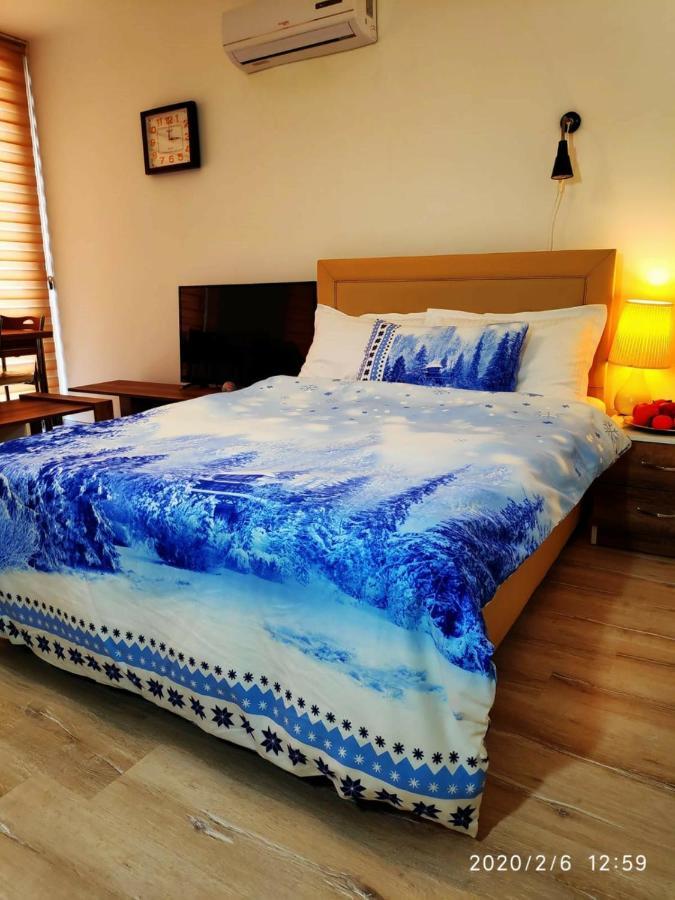 Uptown App & Pool Daily Contactless Check In & Check Out Appartement Famagouste