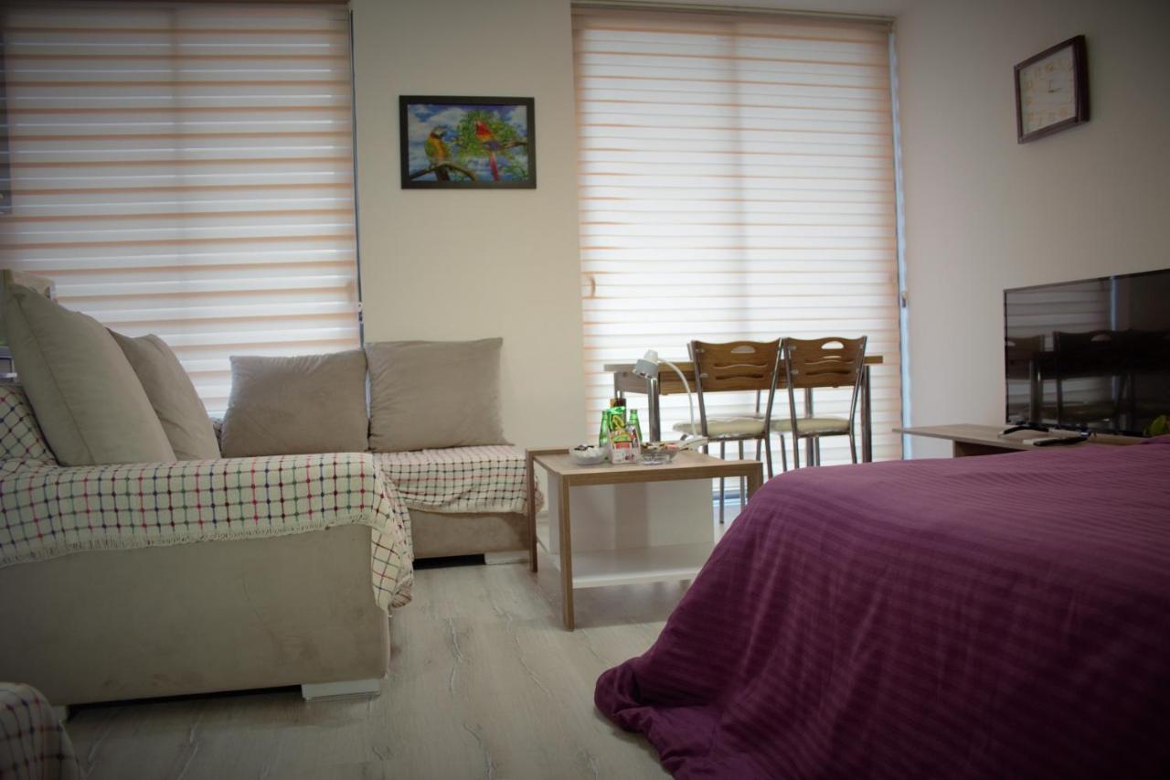Uptown App & Pool Daily Contactless Check In & Check Out Appartement Famagouste