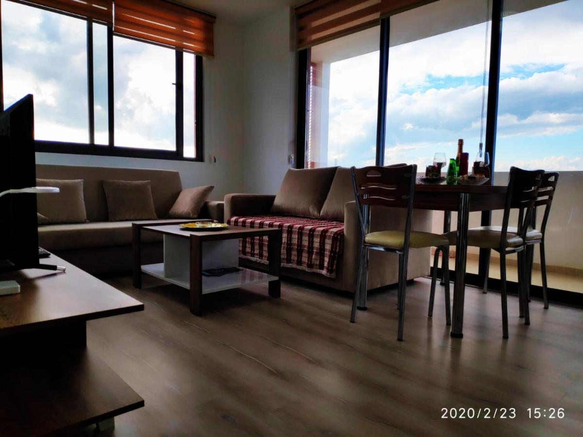 Uptown App & Pool Daily Contactless Check In & Check Out Appartement *